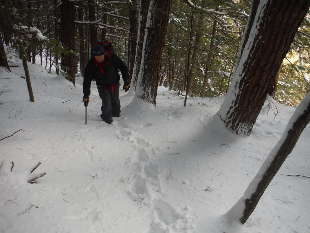 Understanding the ice axe / crampon choreography